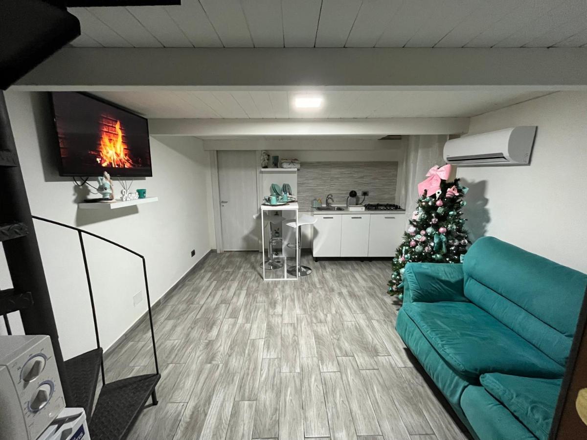 Bryan Home Napoli Bagian luar foto