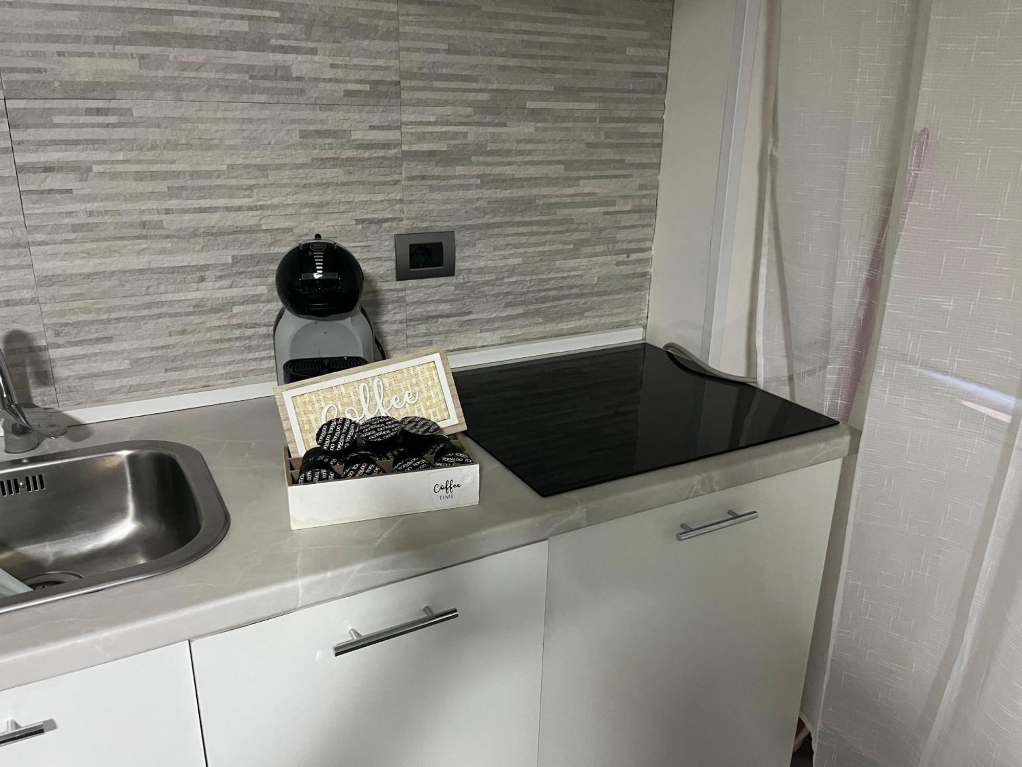 Bryan Home Napoli Bagian luar foto